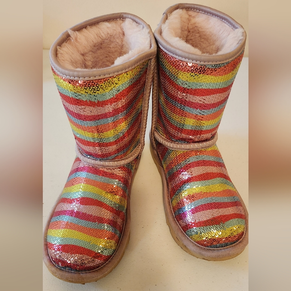 Uggs, little girls size 3